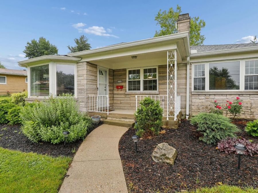 3141 Balsamridge Drive, Cincinnati, OH 45239 Photo 2