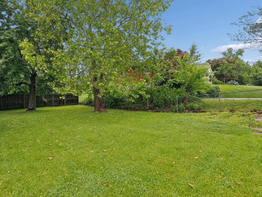 3141 Balsamridge Drive, Cincinnati, OH 45239 Photo 47