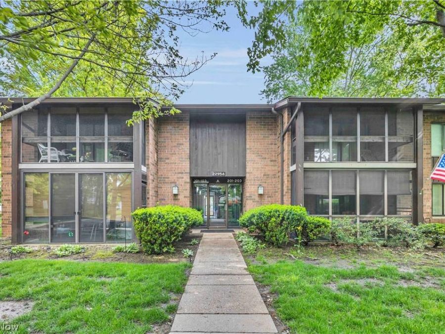 22954 Maple Ridge Road , Unit 202B, North Olmsted, OH 44070 Photo 1