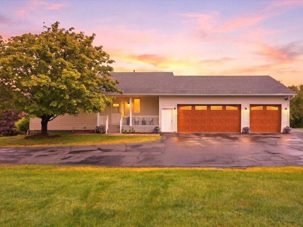 765 Oriole Lane , Hudson, WI 54016