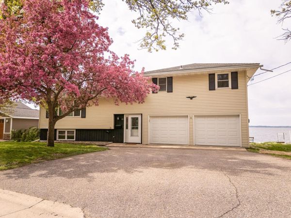 311 N Lakeshore Drive , Glenwood, MN 56334