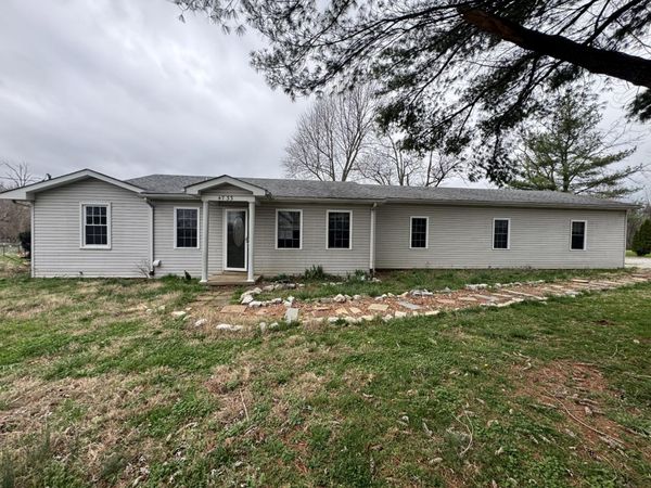 4733 Old Petros Rd , Woodburn, KY 42170