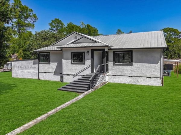 310 14th Street SE , Naples, FL 34117