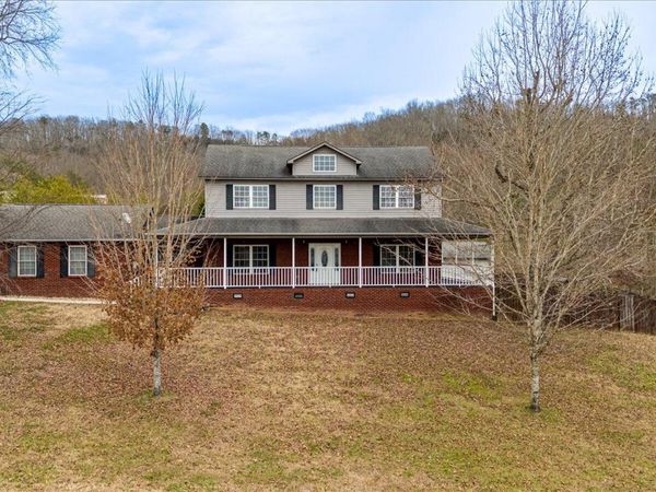 240 W Park Circle , Decatur, TN 37322