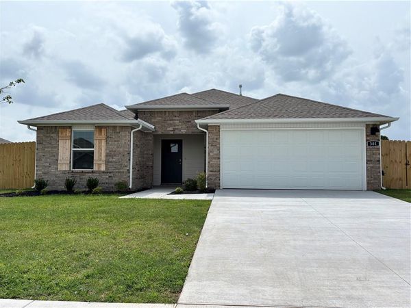 301 Ratliff Avenue , Pea Ridge, AR 72751