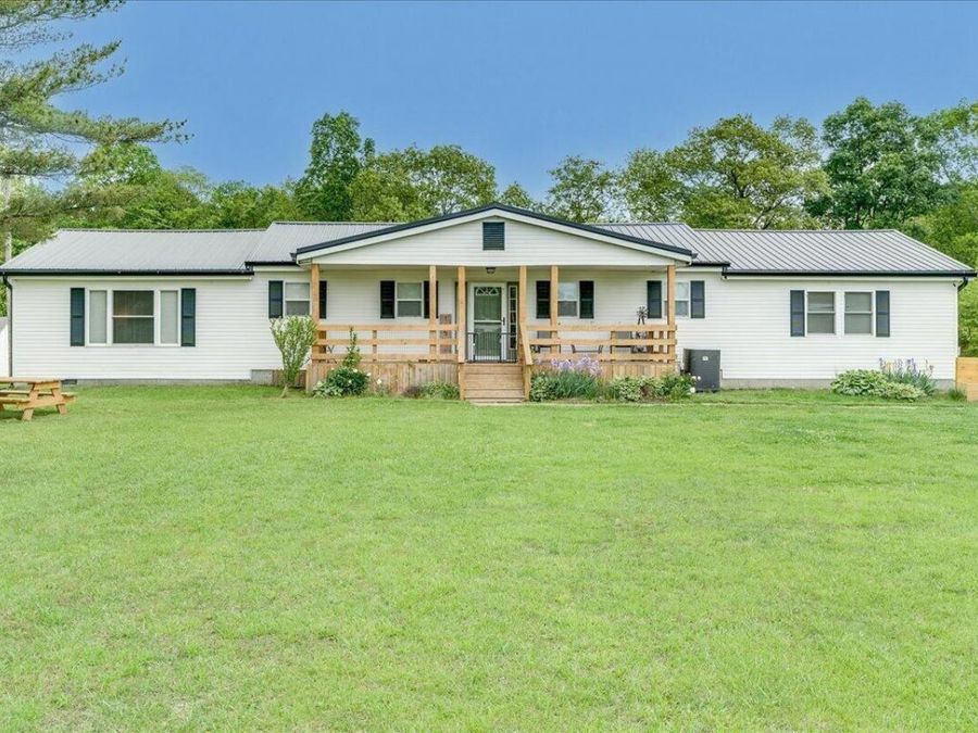 1651 Pennington Road , Waverly, OH 45690 Photo 1