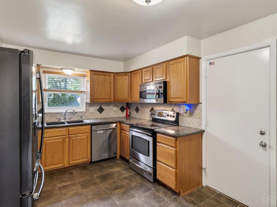 1987 Fossway Ct, Anderson Township, OH 45230 Photo 18