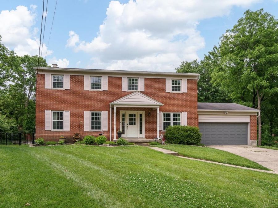 1987 Fossway Ct, Anderson Township, OH 45230 Photo 3