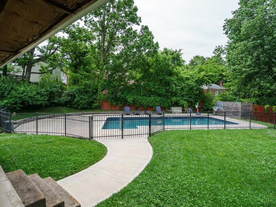 1987 Fossway Ct, Anderson Township, OH 45230 Photo 46