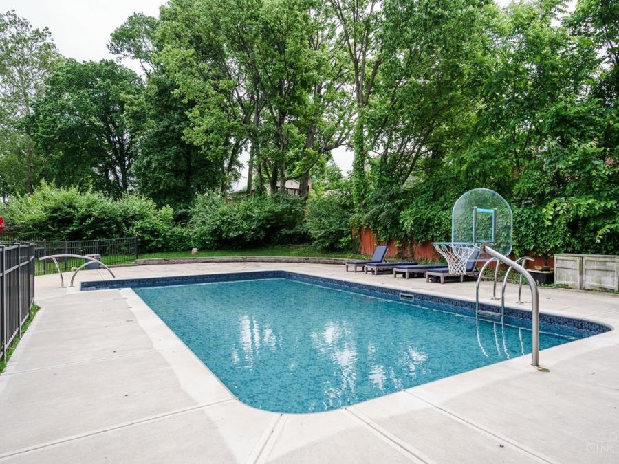 1987 Fossway Ct, Anderson Township, OH 45230 Photo 54