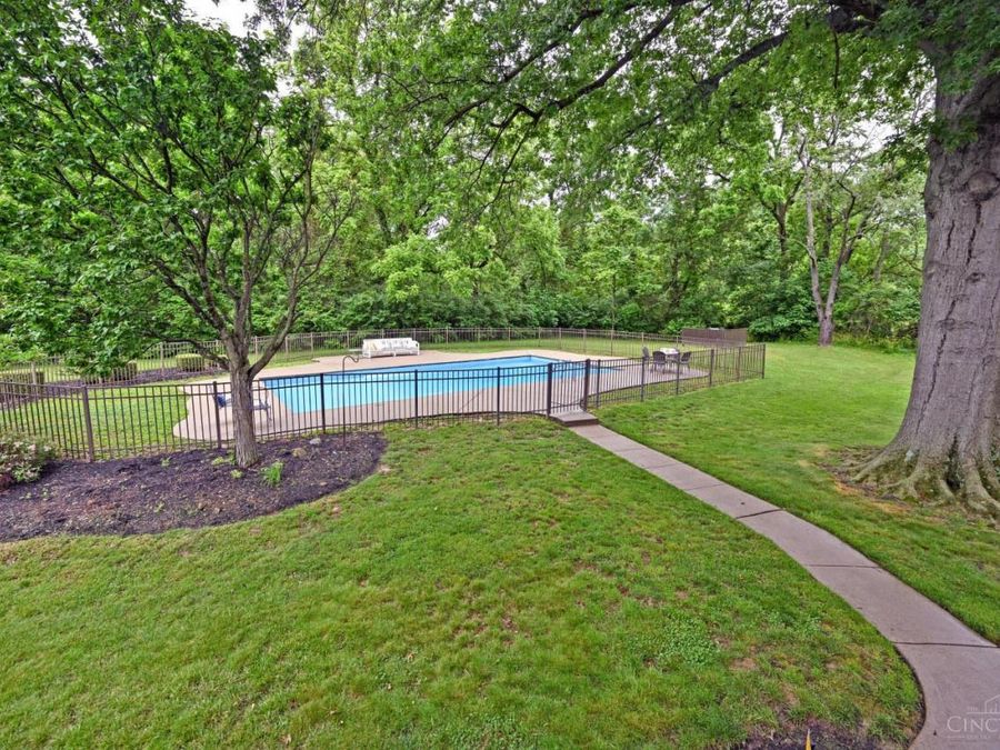 411 Beechtree Drive, Springfield Township, OH 45224 Photo 41