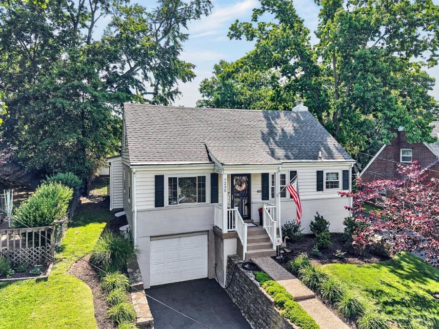 7230 Thomas Drive, Madeira, OH 45243 Photo 4
