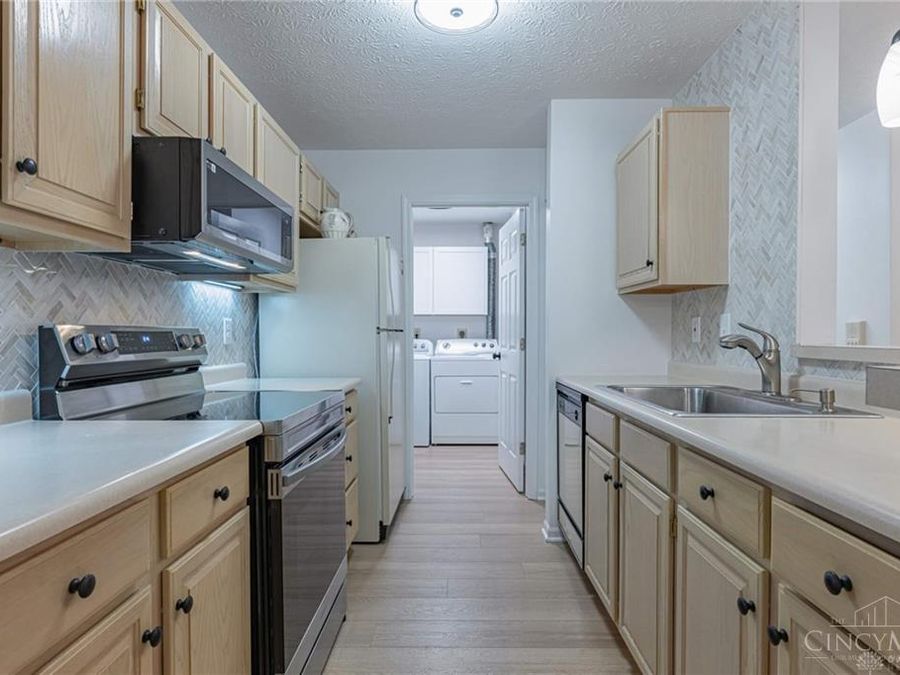 6561 Brigham Square, Unit 4, Centerville, OH 45459 Photo 14