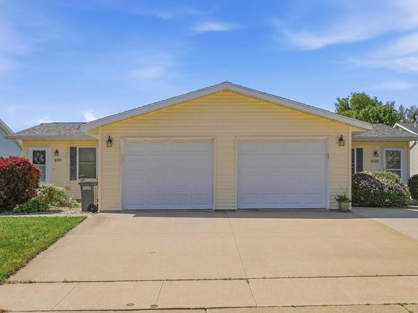 2108 Bald Eagle Court, Dubuque, IA 52001