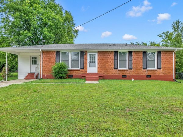 5020 Bonnameade Dr , Hermitage, TN 37076