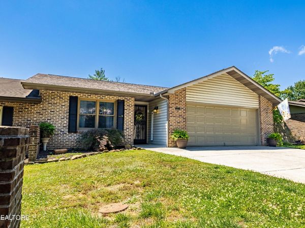 217 Villa Drive , Seymour, TN 37865