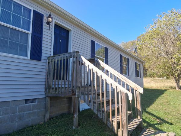 9292 Hood Road , New Straitsville, OH 43766