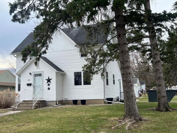 603 E Academy Street , Owatonna, MN 55060