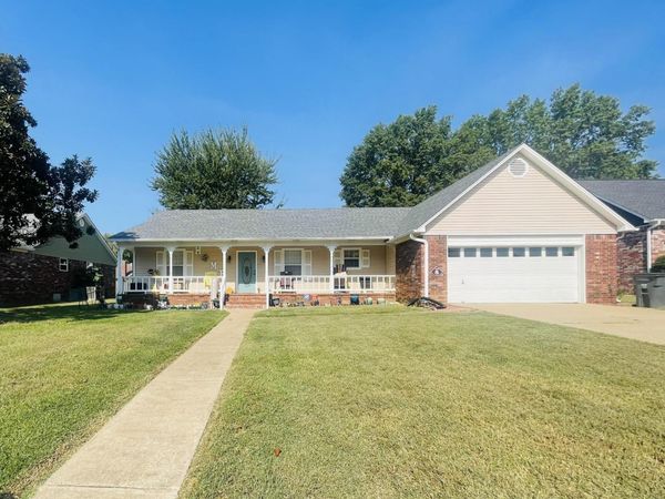 109 Live Oak Drive , Searcy, AR 72143