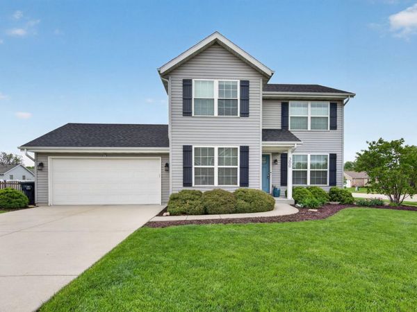 300 Arrowhead Drive , Minooka, IL 60447