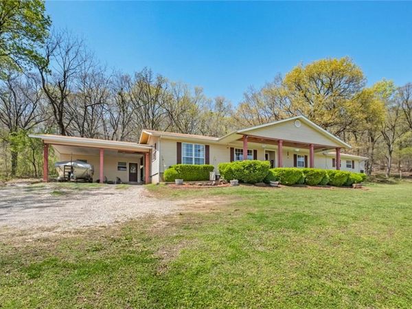 465561 Hwy 100 , Stilwell, OK 74960