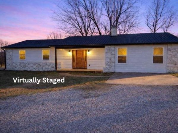 17471 Highway 412 , Huntsville, AR 72740