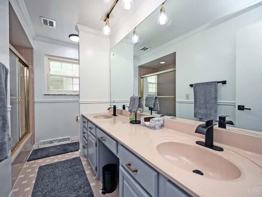 9891 Tollgate Lane, Montgomery, OH 45242 Photo 47
