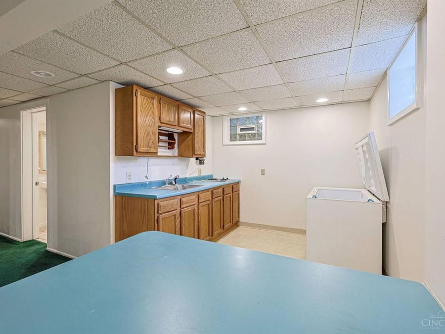 2443 Hunt Road, Reading, OH 45215 Photo 23