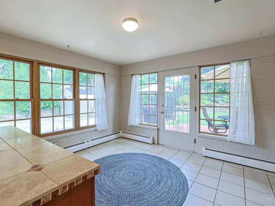 2443 Hunt Road, Reading, OH 45215 Photo 9