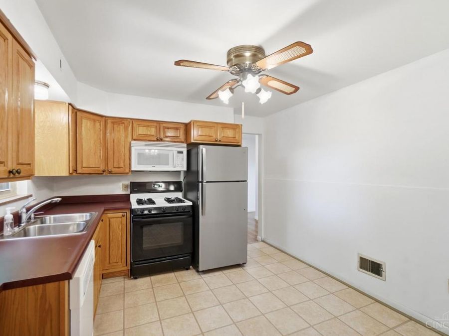 7751 Cella Drive, Colerain Township, OH 45239 Photo 16