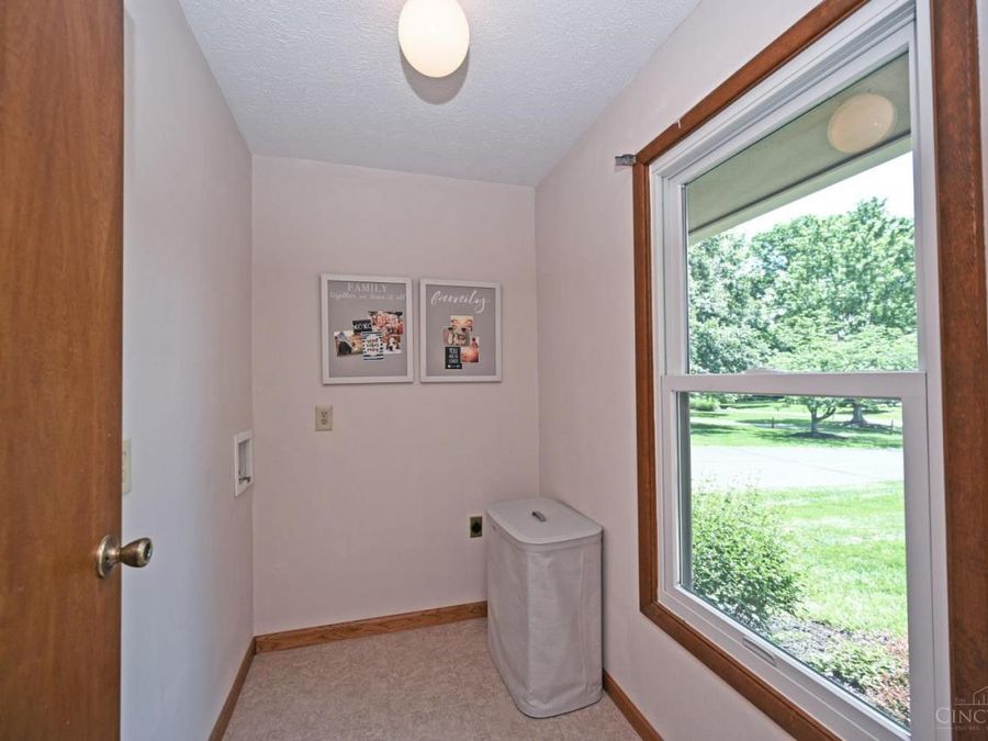 5366 Hickory Trail Lane, Blue Ash, OH 45242 Photo 4
