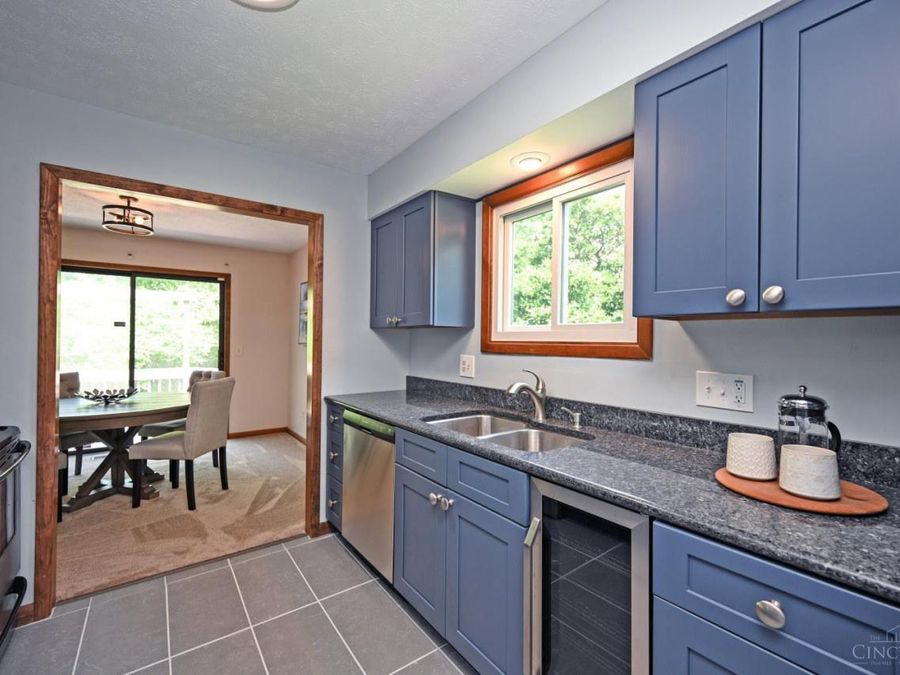 5366 Hickory Trail Lane, Blue Ash, OH 45242 Photo 9