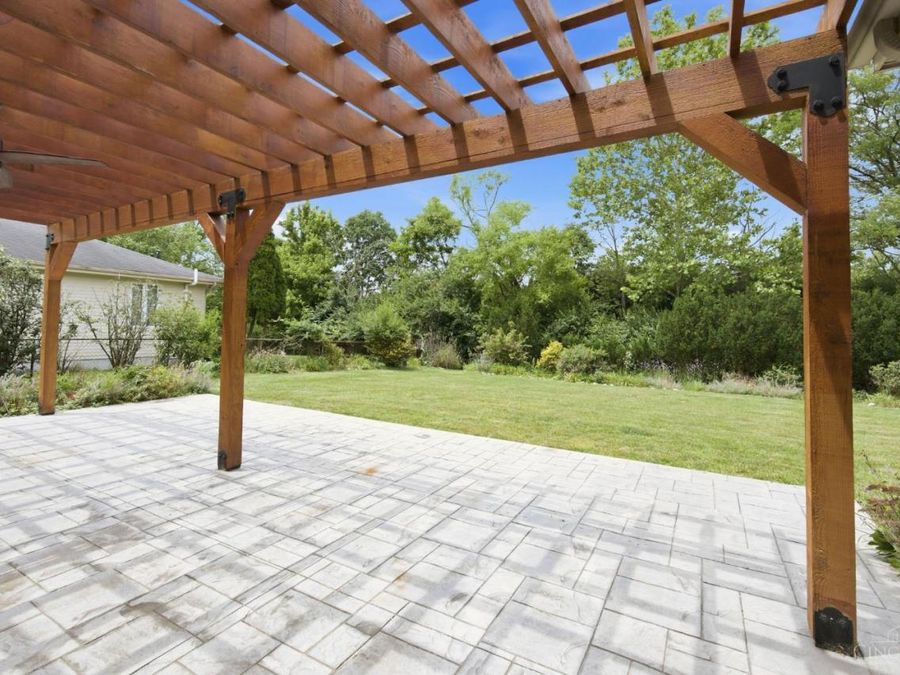 9499 Benchmark Lane, Blue Ash, OH 45242 Photo 10