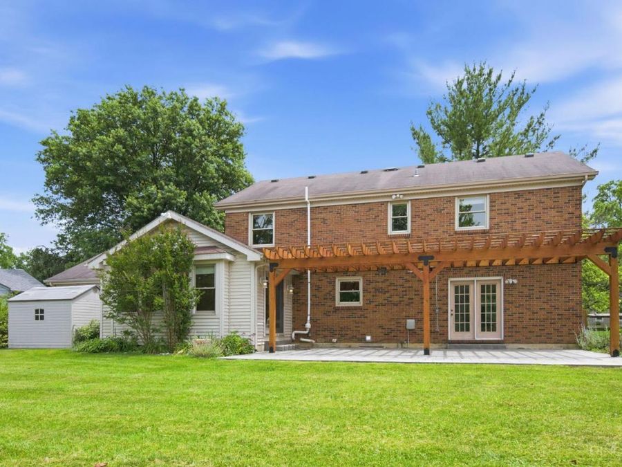 9499 Benchmark Lane, Blue Ash, OH 45242 Photo 4