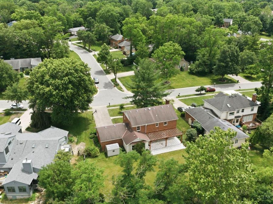9499 Benchmark Lane, Blue Ash, OH 45242 Photo 73