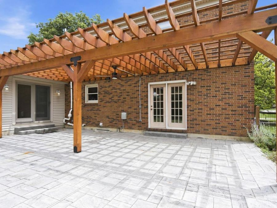 9499 Benchmark Lane, Blue Ash, OH 45242 Photo 9