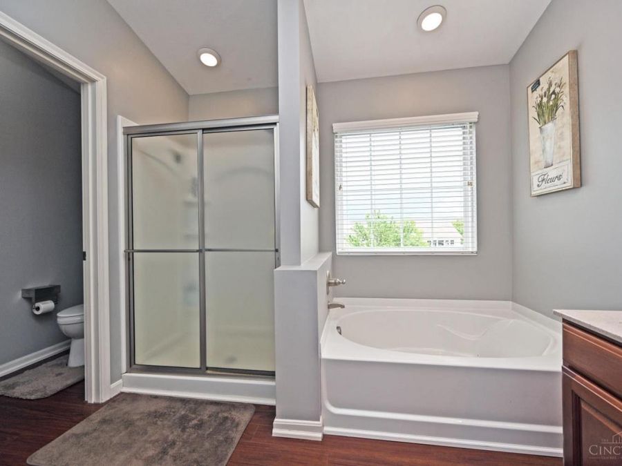 7302 Bridge Point Drive, Cincinnati, OH 45248 Photo 21