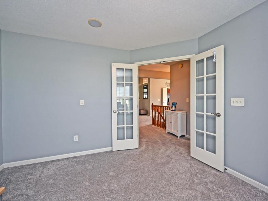 7302 Bridge Point Drive, Cincinnati, OH 45248 Photo 29