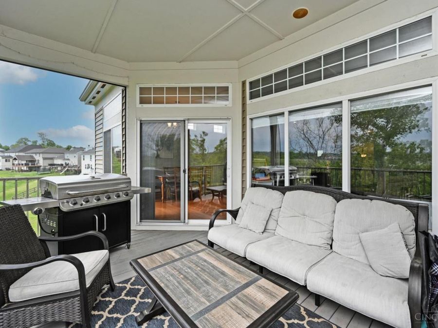 7302 Bridge Point Drive, Cincinnati, OH 45248 Photo 32