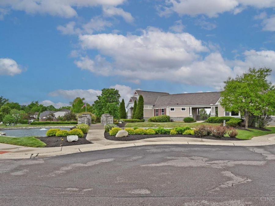 7302 Bridge Point Drive, Cincinnati, OH 45248 Photo 36