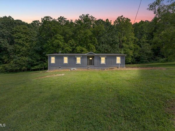 2739 Siam Road, Elizabethton, TN 37643