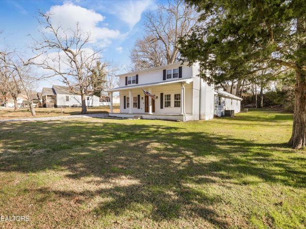 119 Baumgartner Rd , Harriman, TN 37748