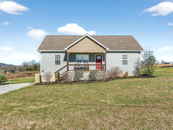 1663 Parker Rd , Sparta, TN 38583