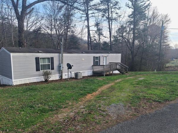 247 Towee Falls Road , Tellico Plains, TN 37385