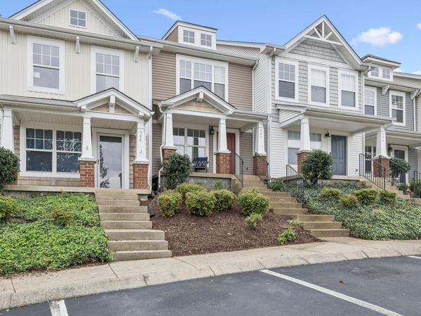 594 Flintlock Ct , Nashville, TN 37217