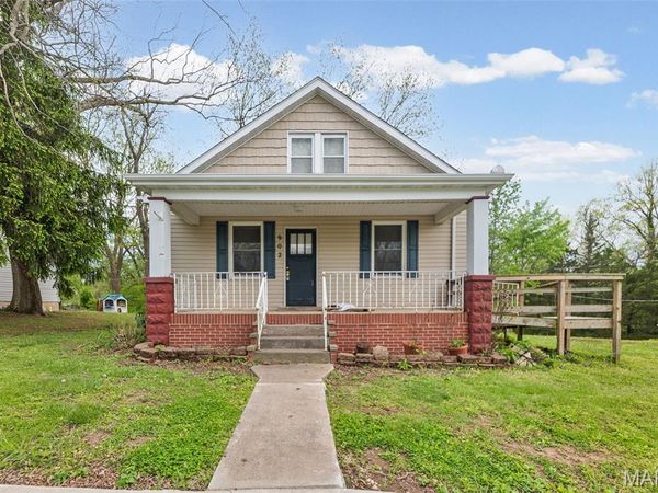 902 Spring Street , Evansville, IL 62242