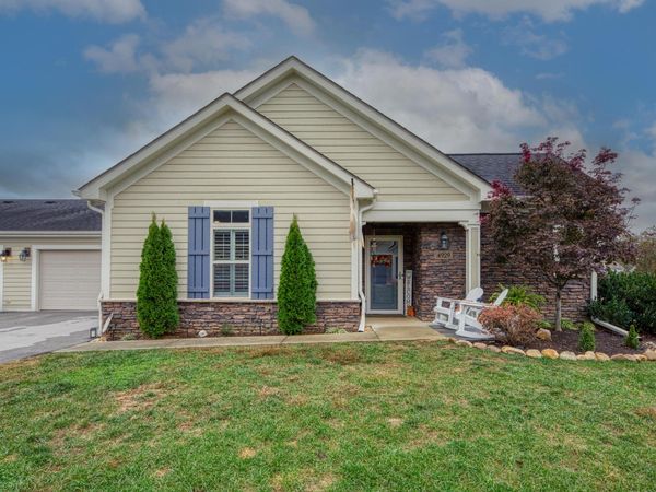 4929 Willow Bluff Circle, Knoxville, TN 37914