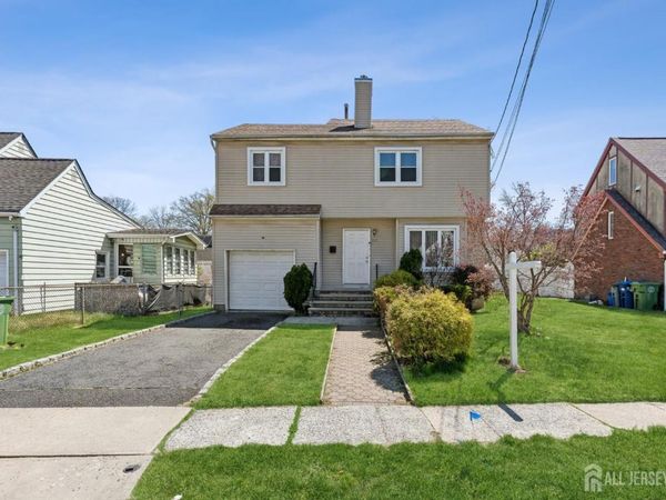 577 Berlant Avenue , Roselle, NJ 07203