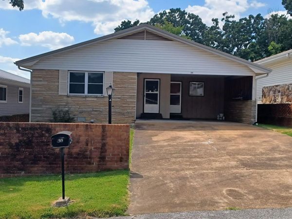 309 Parliament , Horseshoe Bend, AR 72512