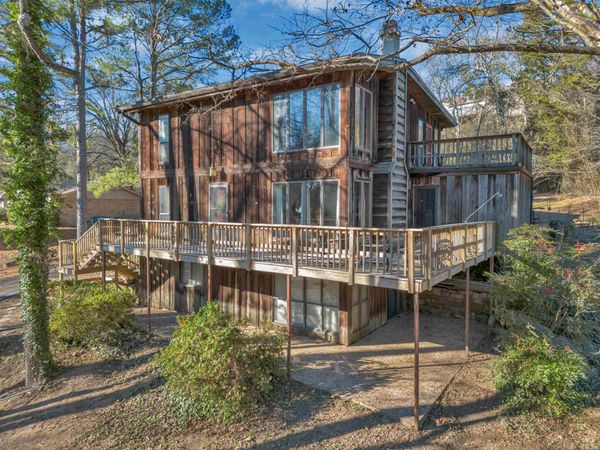 9 Winthrop W , Morrilton, AR 72110